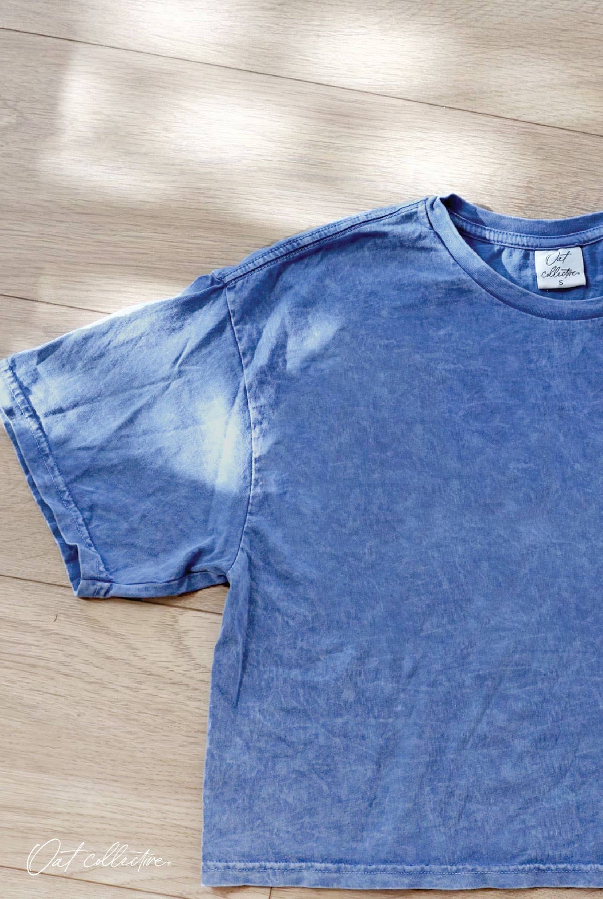 Forever Chasing Sunsets Cropped Graphic Tee